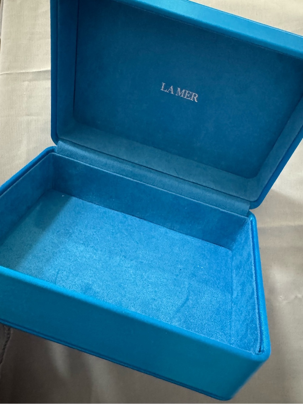 La Mer 💯% Authentic Satiny/Velvety Cosmetics, makeup or Accessory storage box